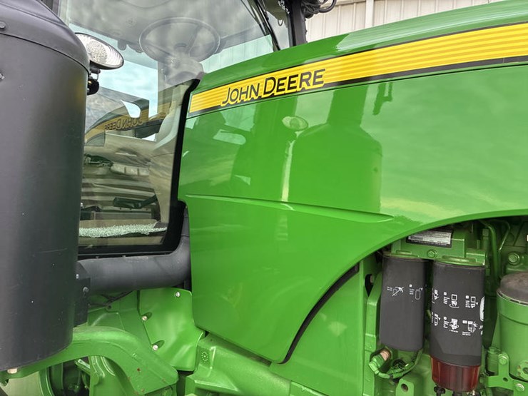 2011-john-deere-8335rt-image-19