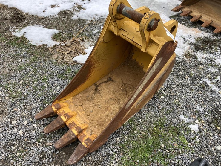 john-deere-815-image-1