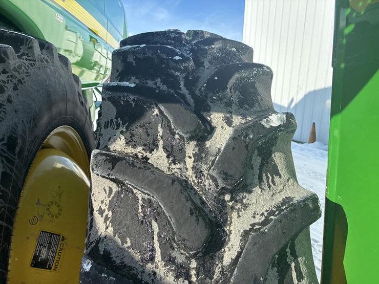 2006-john-deere-9660-sts-image-37