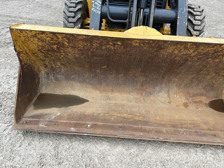 2021-deere-310sl-hl-image-9