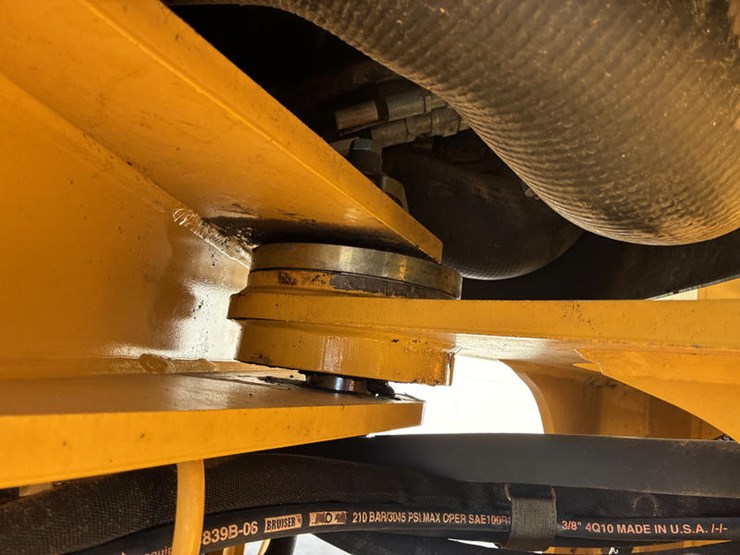 #122570-•-2011-jd-544k-#1dw544kzpb0635211-image-26