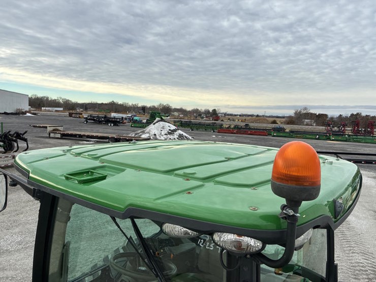 2011-john-deere-8335rt-image-70