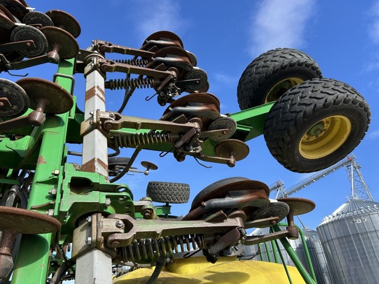 2006-john-deere-1990-image-14