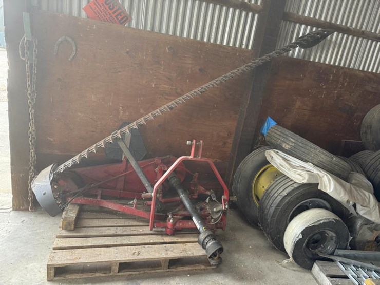 case-ih-1300-image-1