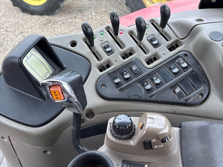 3112---case-195-puma-diesel-(sn#-z7bh01204)-image-14