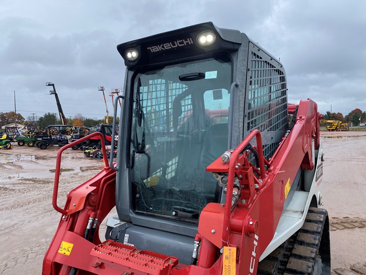 2020-takeuchi-tl10v2-image-31