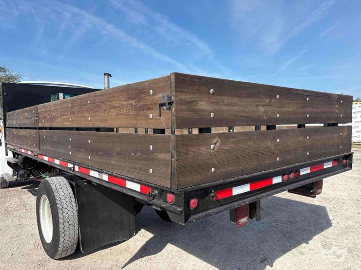 2007-sterling-l7500-image-9