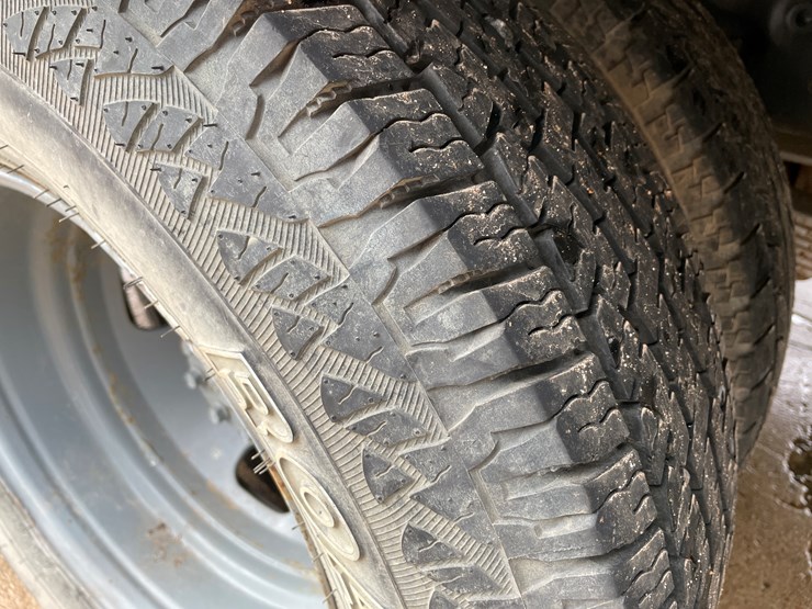 #330-•-2012-f350-super-duty-cab-and-chassis-pickup-(has-wi-title)(custer,-wi)-image-46