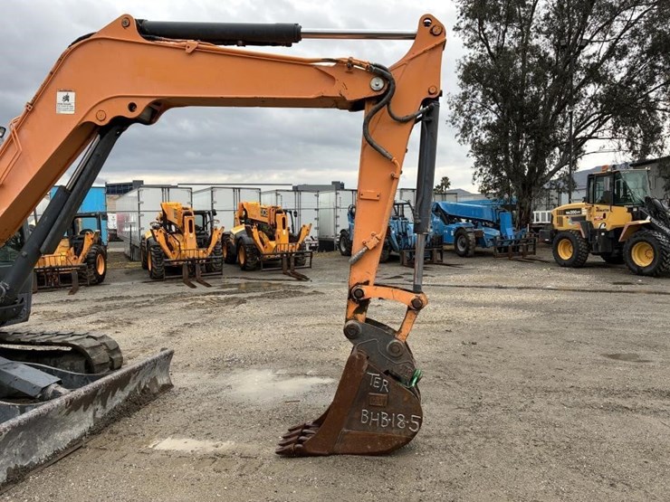 2016-yanmar-800z-nxtz-excavator-image-9