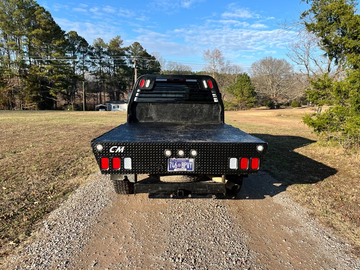 2015-chevrolet-2500-image-4