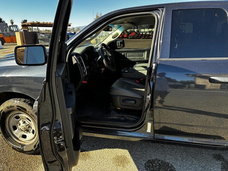 2015-dodge-ram-1500-image-10