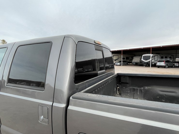 2011-ford-f250-lariat-image-32