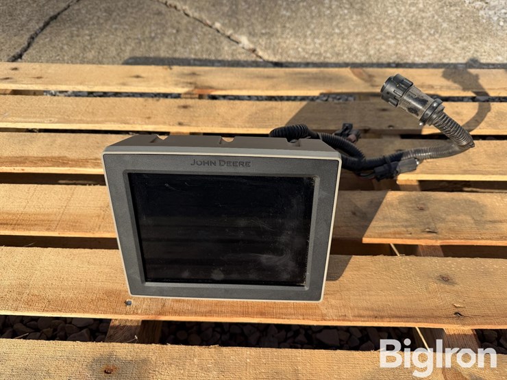 john-deere-4240-image-2