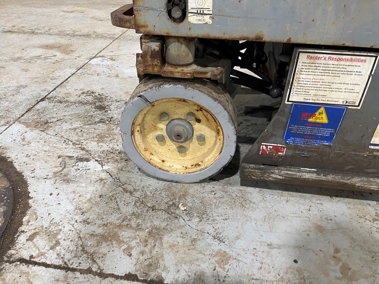 2014-skyjack-sjiii3219-image-12