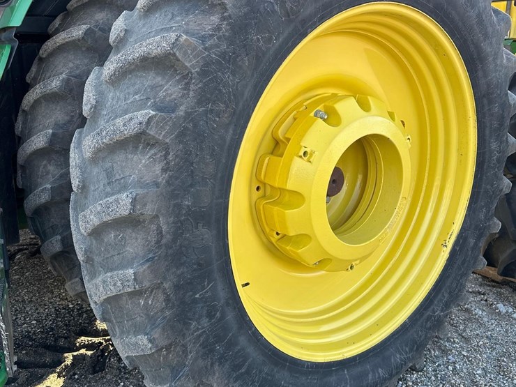 2017-john-deere-8400r-image-7