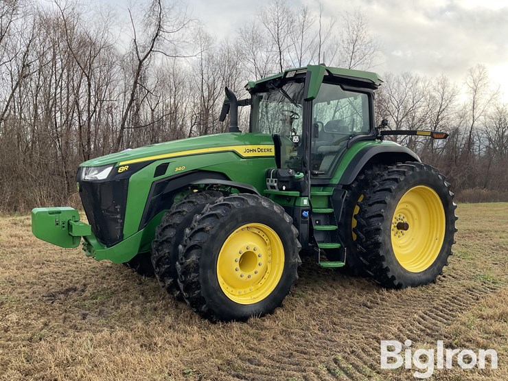 2021-john-deere-8r-340-image-1