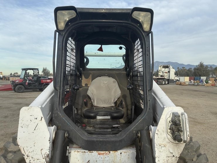 2018-bobcat-s570-image-14