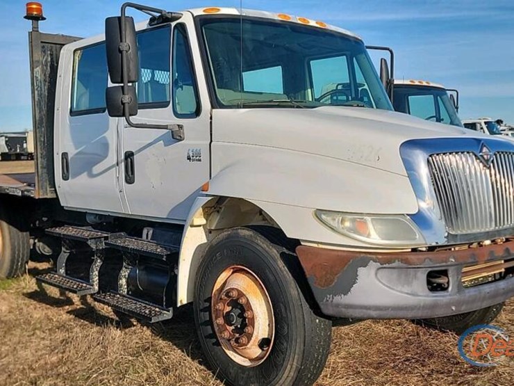 2006-international-durastar-4300-image-1