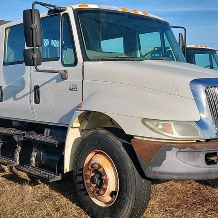 2006 INTERNATIONAL DURASTAR 4300