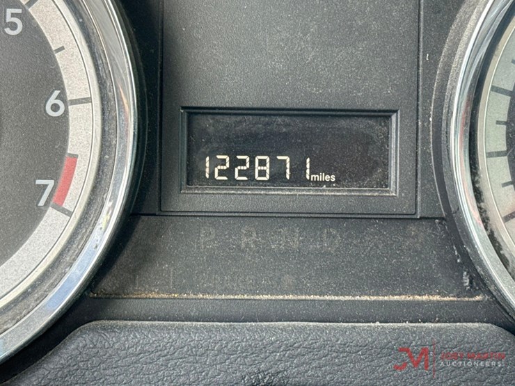 2017-dodge-grand-caravan-image-24