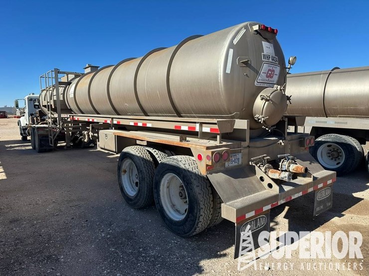 (x)-2011-overland-130-bbl-/-5460-gal-2-compartmen...-image-2