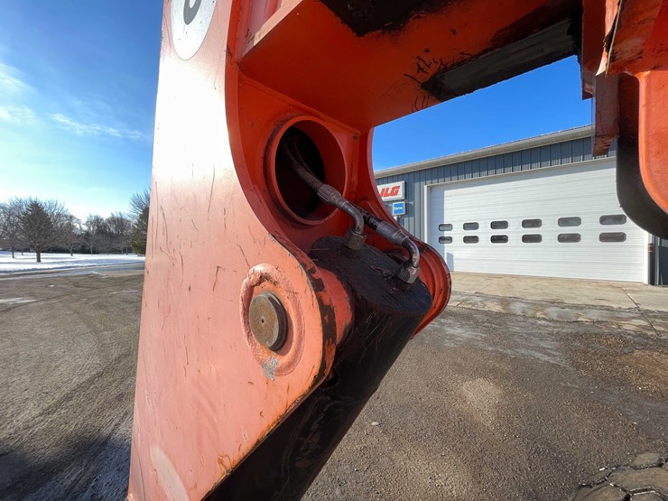 sky-trak-8042-image-12