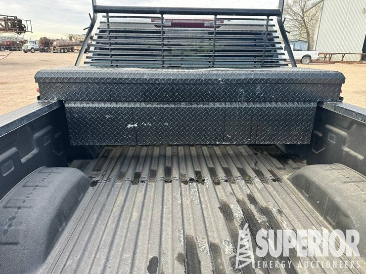 2021-chevrolet-2500-image-5