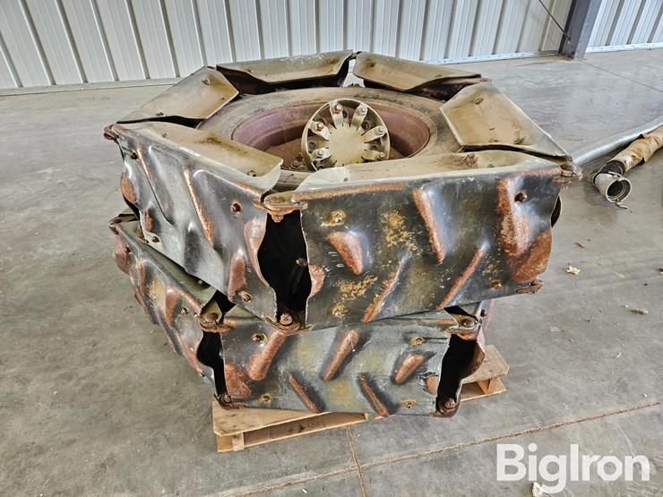 11r24.5-pivot-tires/rims-w/steel-tracks-image-1