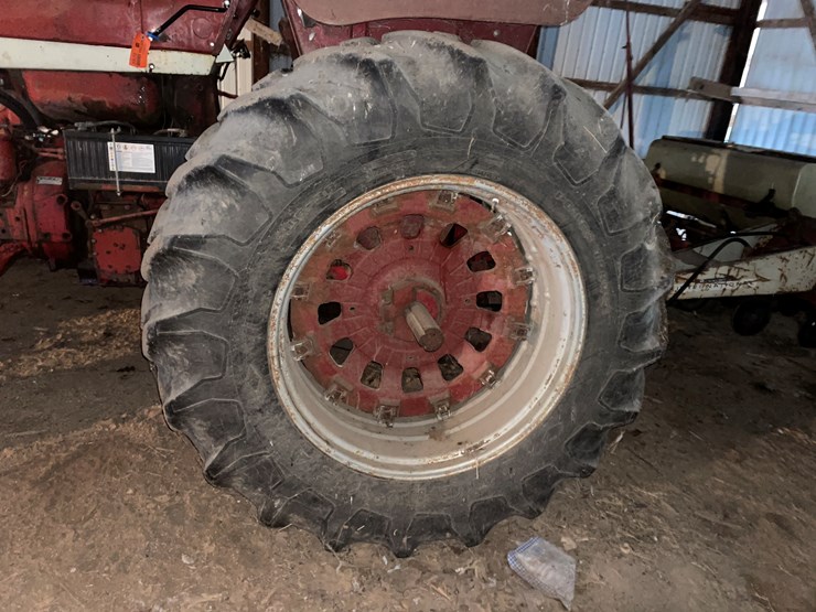 #214-•-1968-farmall-806d-tractor-(rib-lake,-wi)-image-11
