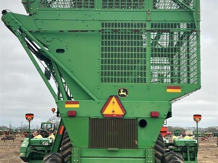 john-deere-7460-image-4