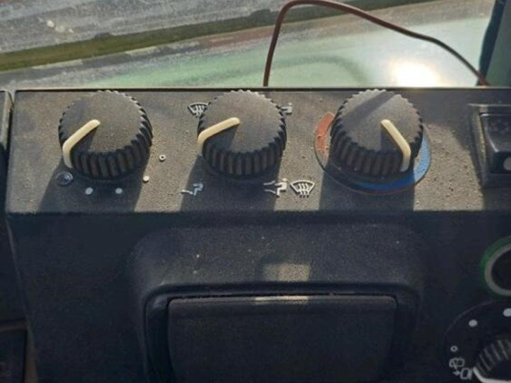 1993-john-deere-6100-image-20