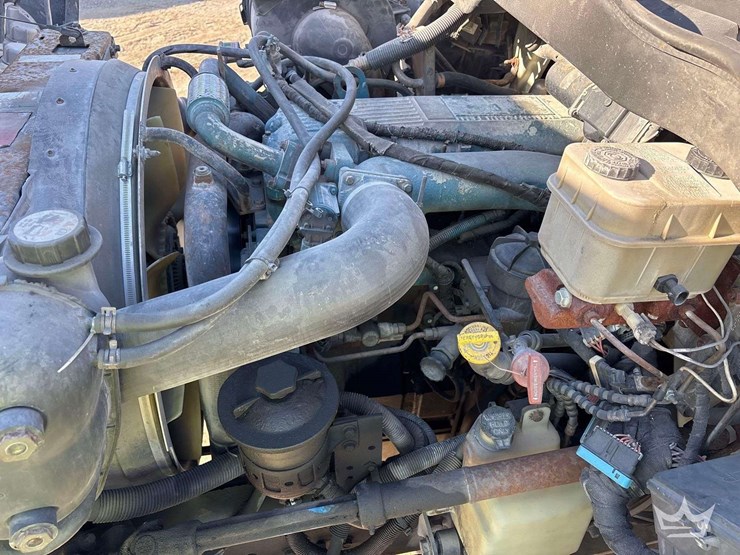 2005-international-durastar-4300-image-15