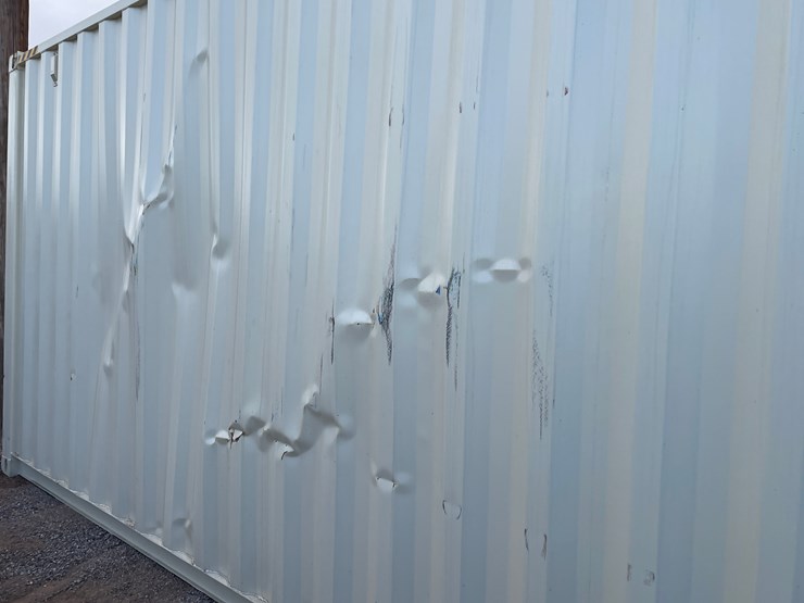 #200c-•-40'-container-image-11