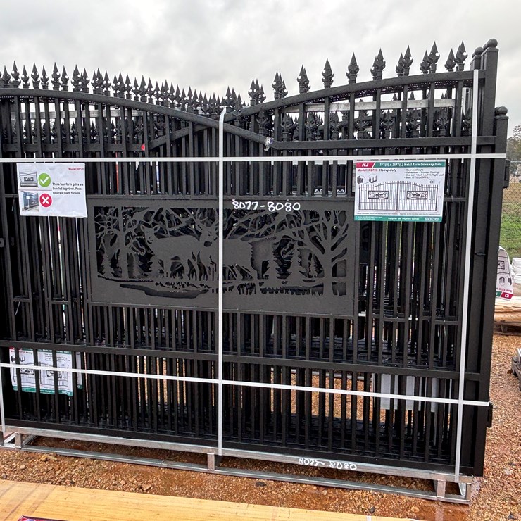 #8083 • 1 SET | METAL DRIVEWAY GATE, DEER MOTIF