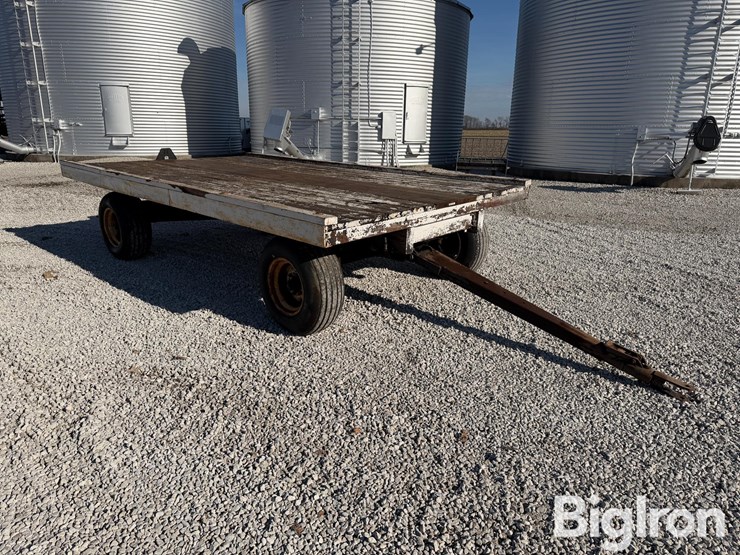 papec-1000-10-ton-running-gear-hay-wagon-w/hoist-image-3