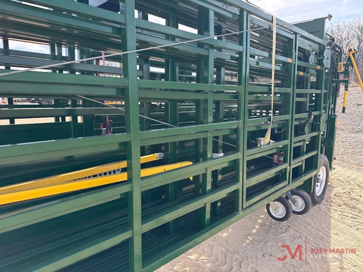 arrowquip-heeler-towable-gooseneck-corral-pen-image-15