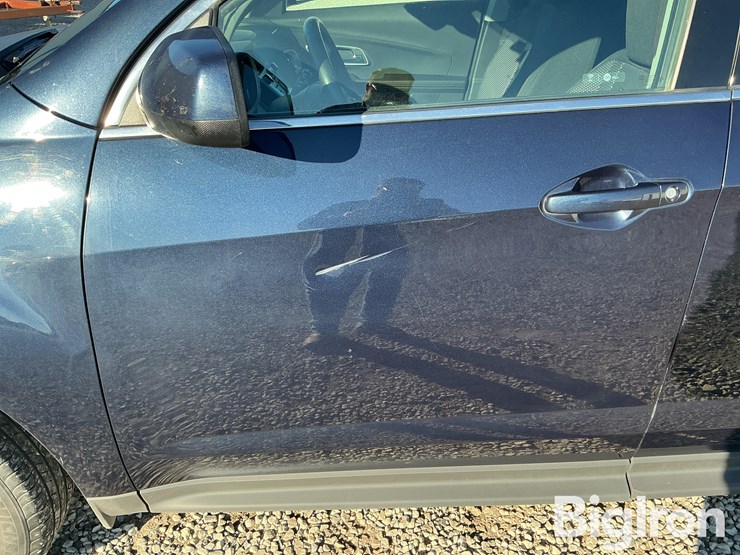 2016-chevrolet-equinox-lt-image-12