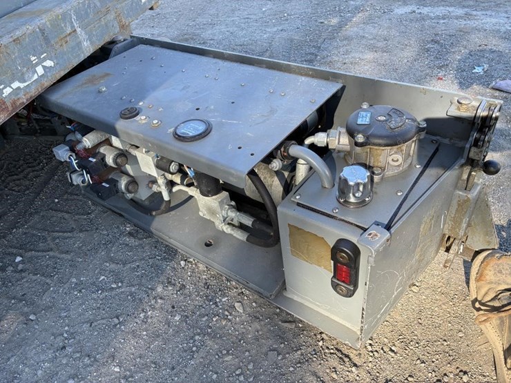 2013-skyjack-sjiii3219-image-6