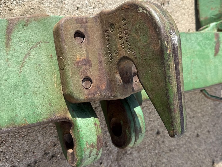 john-deere-8400-image-13