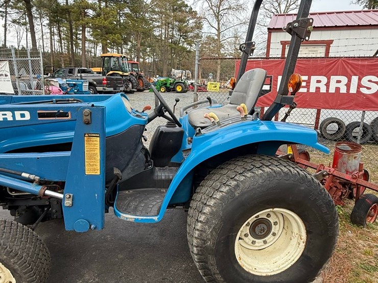 new-holland-1630-image-5