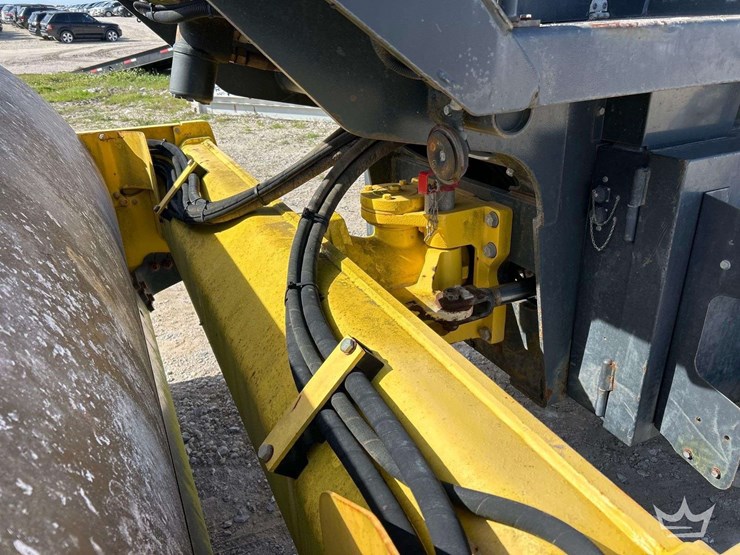 2019-bomag-bw211d-5-image-11