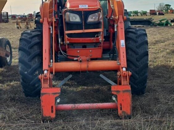 kubota-la1353-image-2