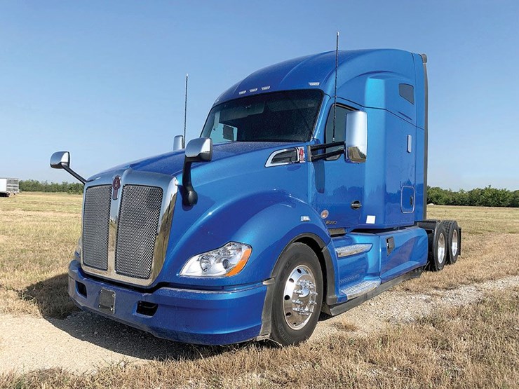 2022-kenworth-t680-image-1
