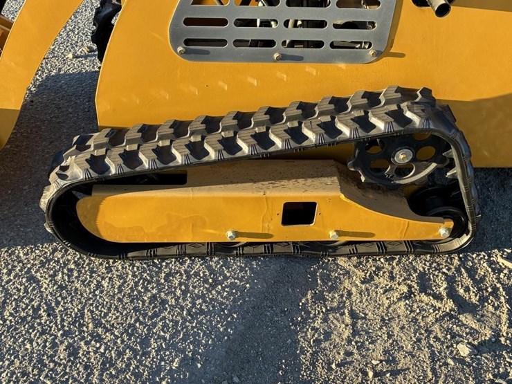 2025-aboss-gh350-skid-steertrack-loader-image-8