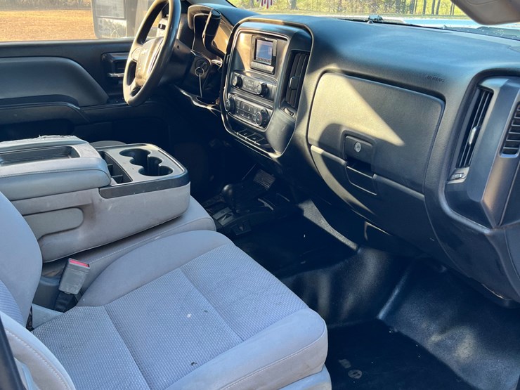 2015-chevrolet-2500-image-7