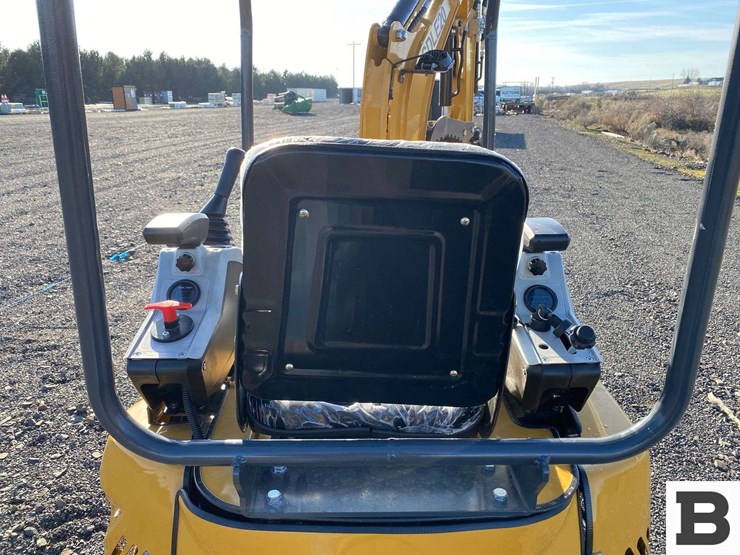 2025-sdlanch-sdle20-mini-excavator-image-24