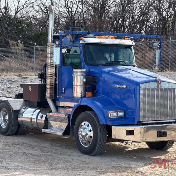 2013 KENWORTH T800