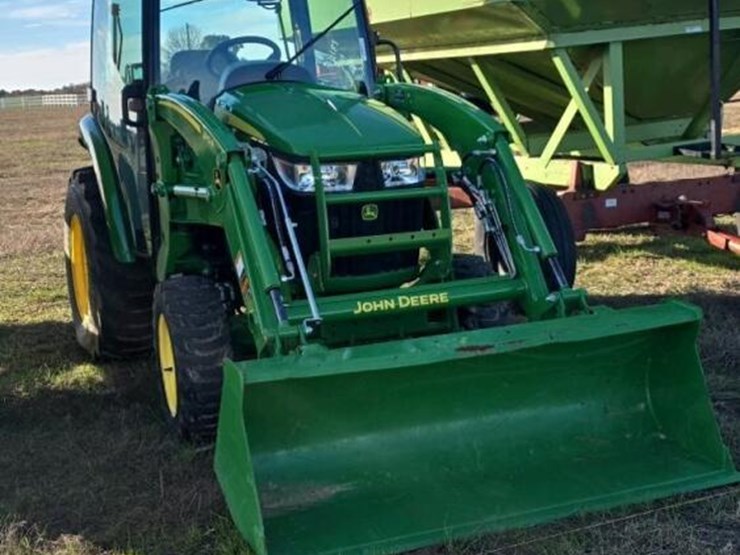 2022-john-deere-3039r-image-3