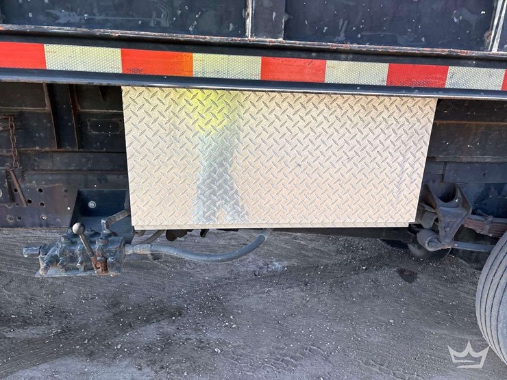 2005-international-durastar-4300-image-10