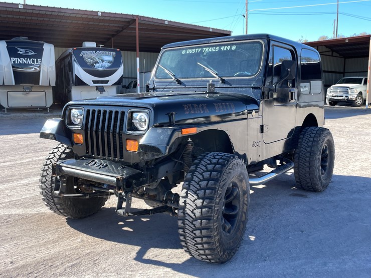 1995-jeep-wrangler-image-1